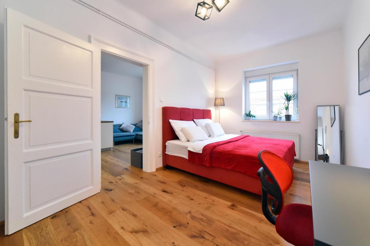 Cosy Lu * Zagreb